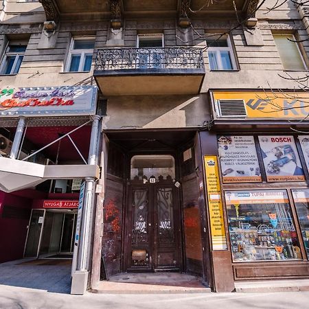 The Nest In Downtown Budapest Luaran gambar