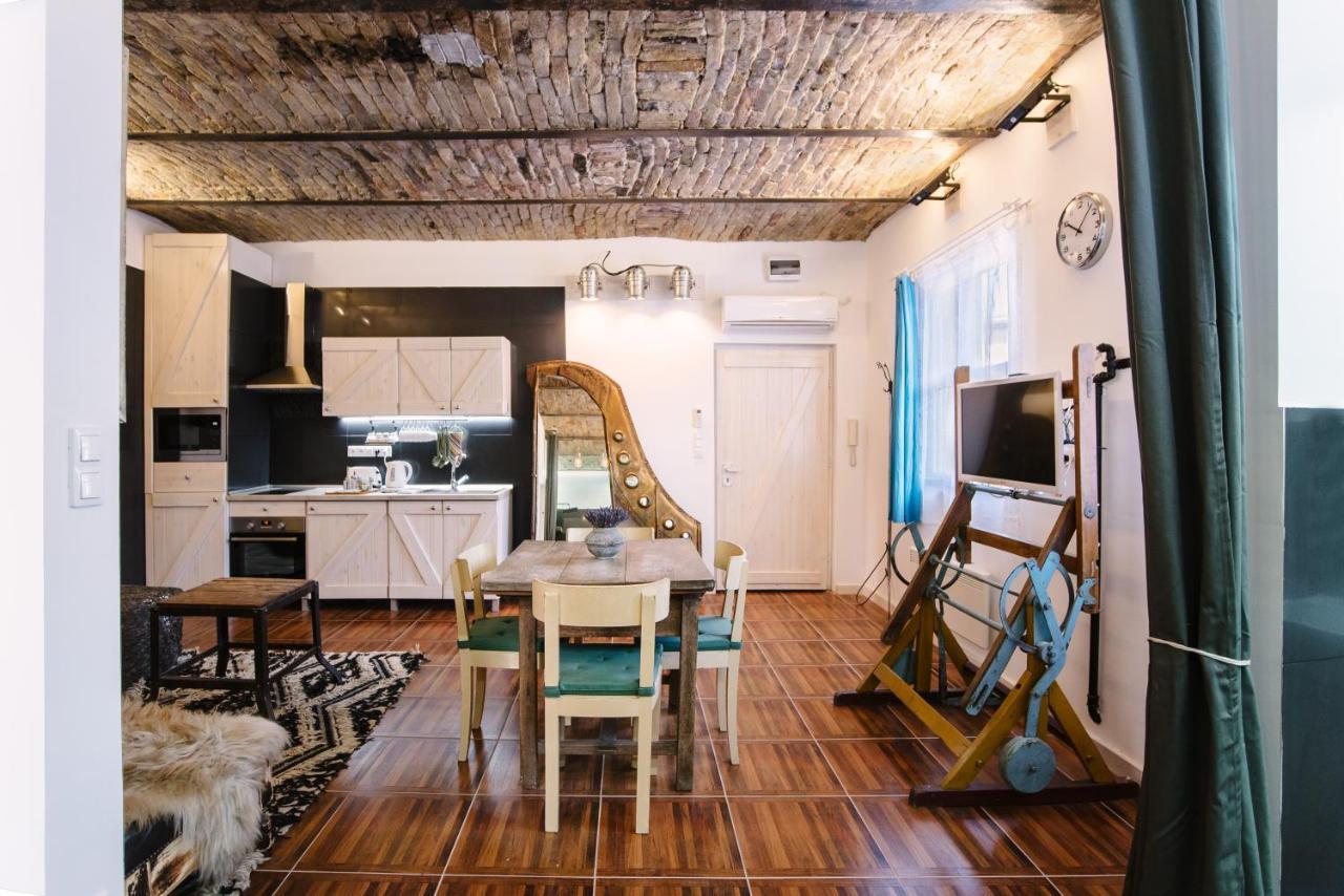 The Nest In Downtown Budapest Luaran gambar