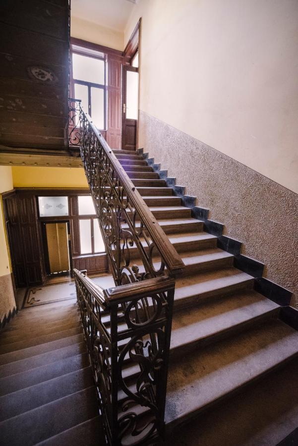 The Nest In Downtown Budapest Luaran gambar